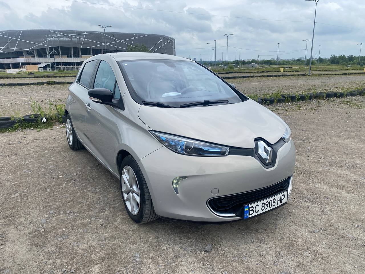 Купити авто Renault ZOE 2014 - carbazar Львів
