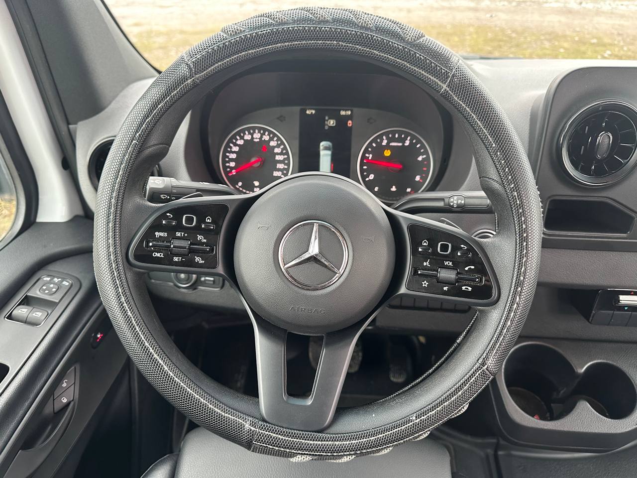 Mercedes-Benz Sprinter 2024 - Зображення 12