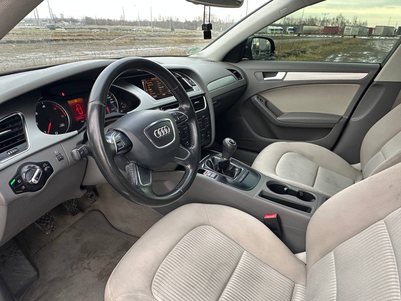 Audi A4 2.0tdi 2010 - Зображення 11