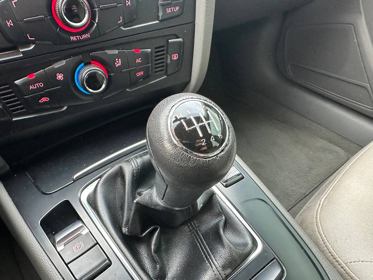 Audi A4 2.0tdi 2010 - Зображення 15