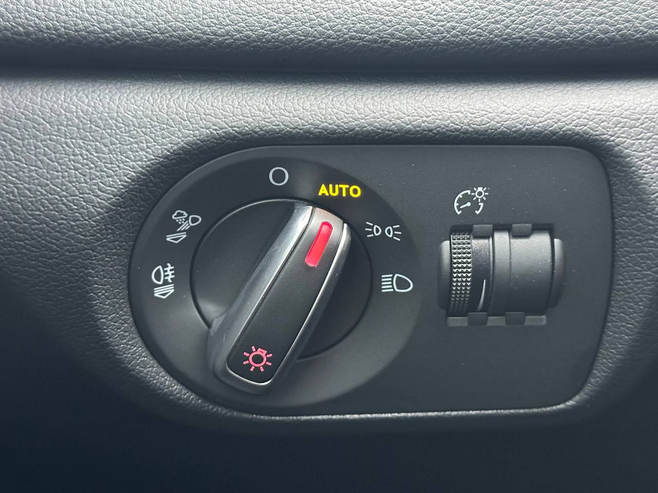 Audi Q3 2.0T 2017 - Зображення 20