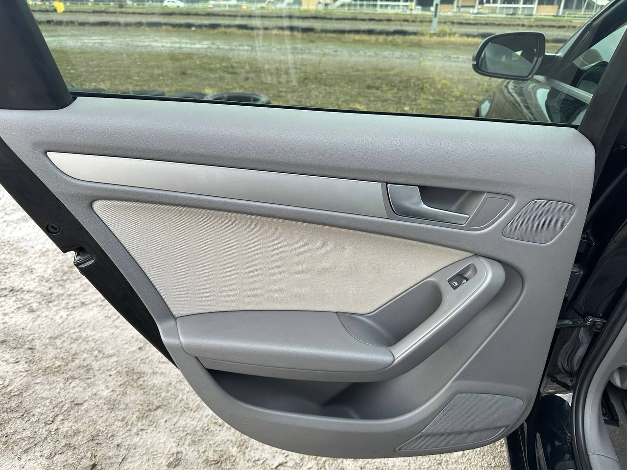 Audi A4 2.0tdi 2010 - Зображення 17