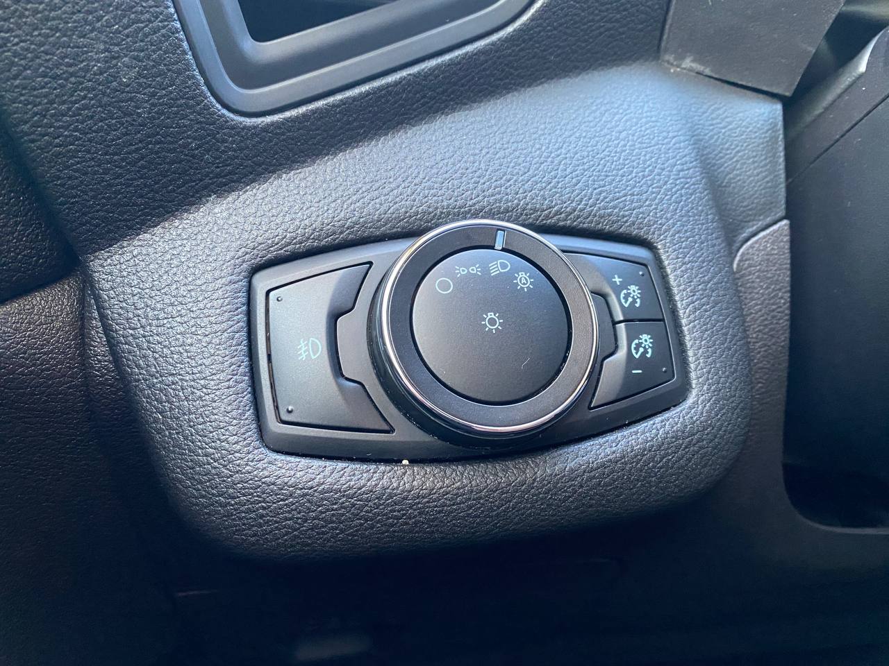 Ford C-Max 2.0hybrid 2014 - Зображення 11