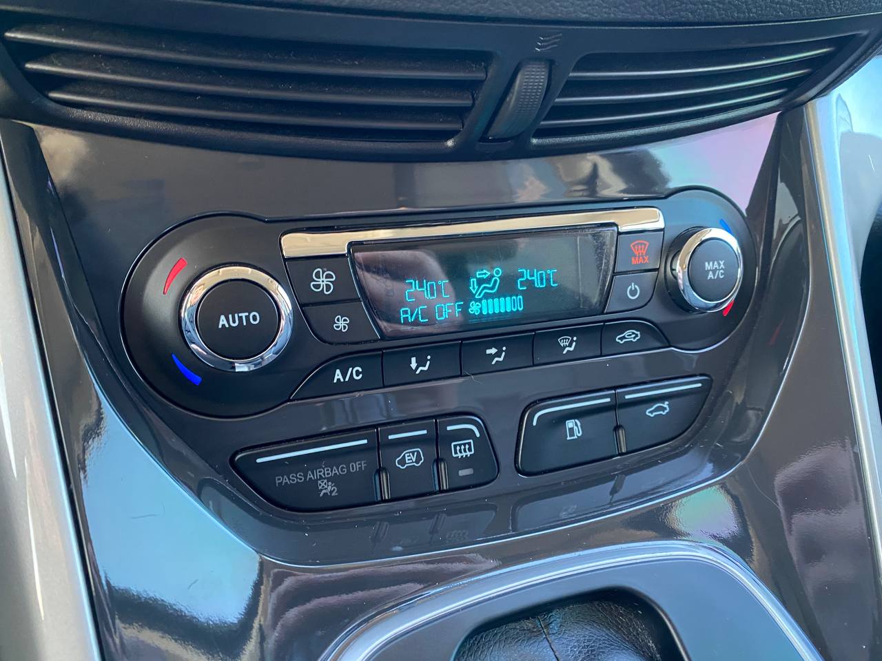 Ford C-Max 2.0hybrid 2014 - Зображення 19