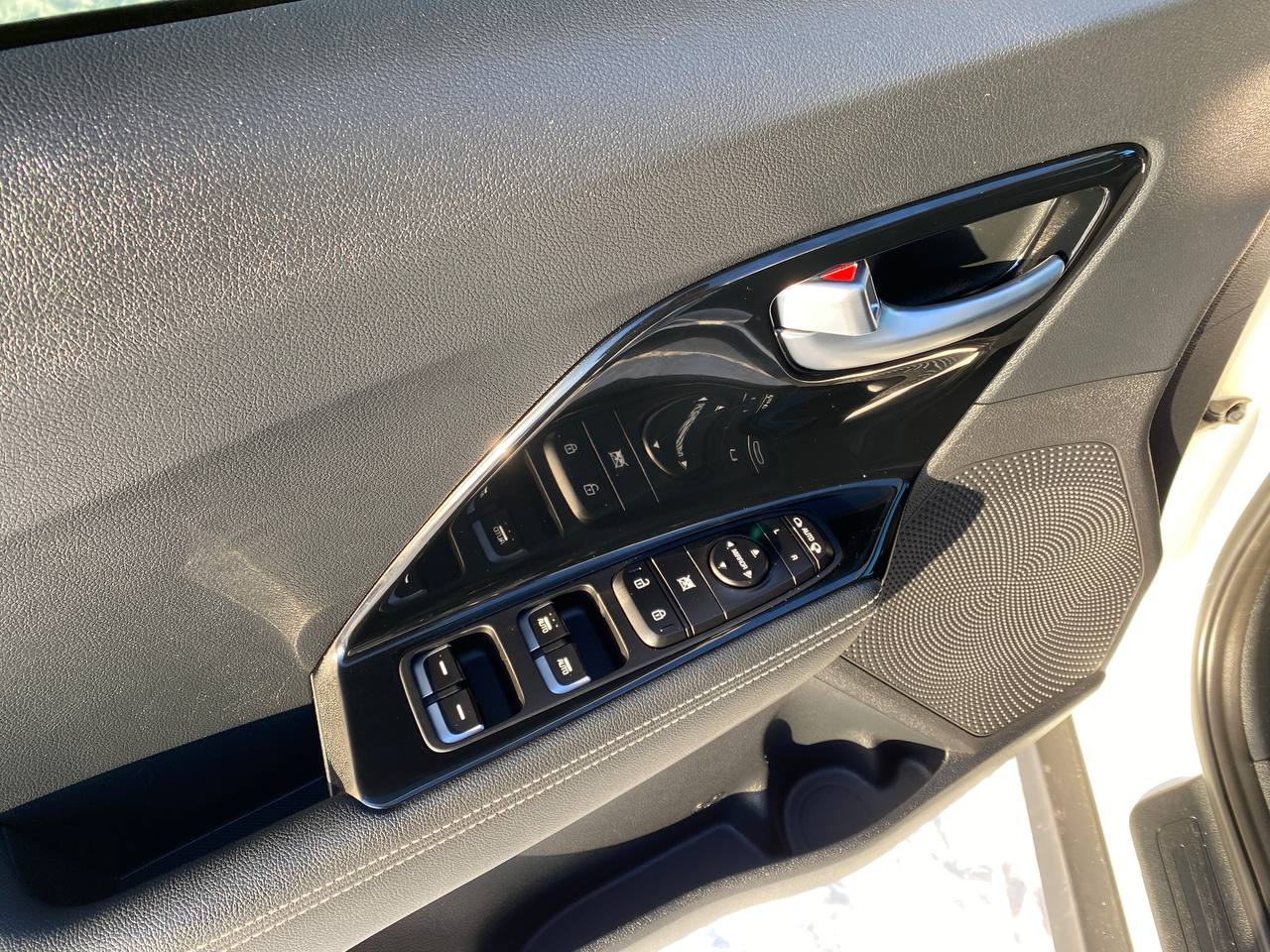 Kia Niro 64kwt 2020 - Зображення 8