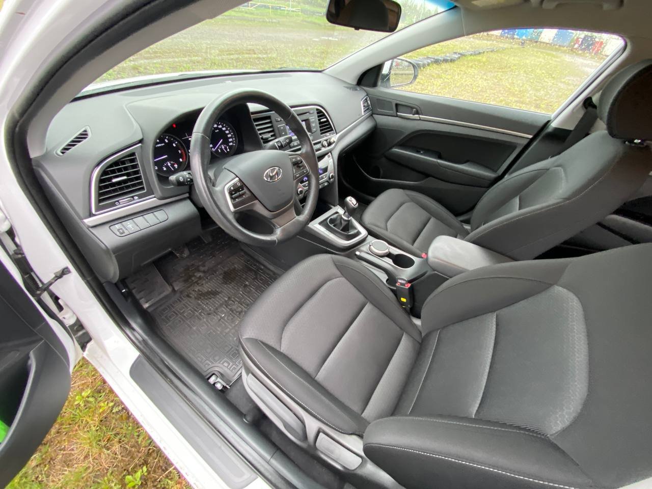 Hyundai Elantra 1.6i 2018 - Зображення 8