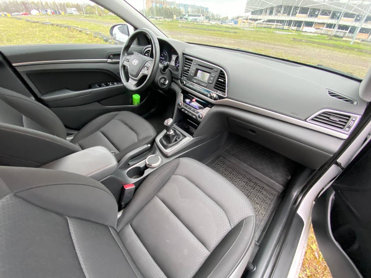 Hyundai Elantra 1.6i 2018 - Зображення 21
