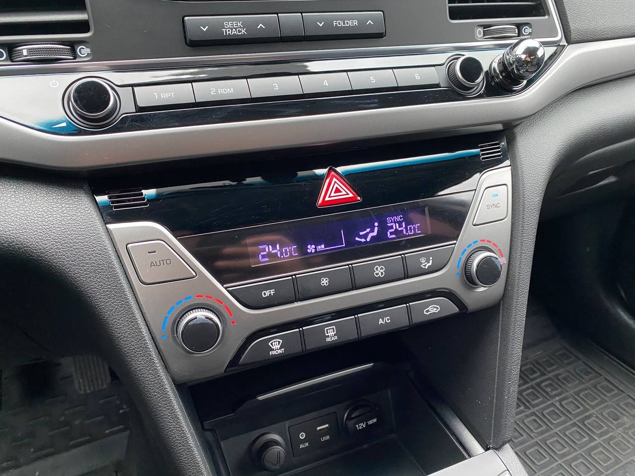 Hyundai Elantra 1.6i 2018 - Зображення 18