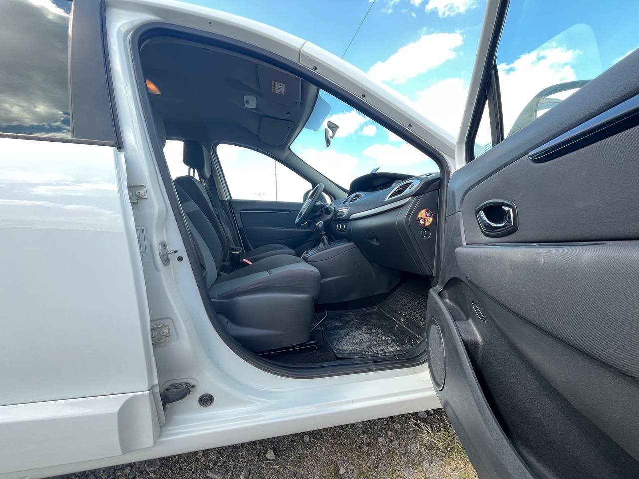 Renault Scenic 1.5d 2016 - Зображення 11