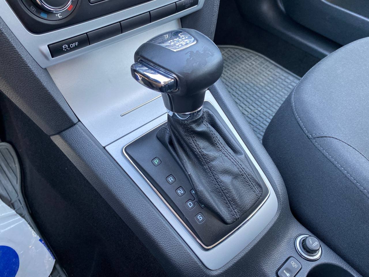 Skoda Octavia 2.0tdi 4x4 2011 - Зображення 19