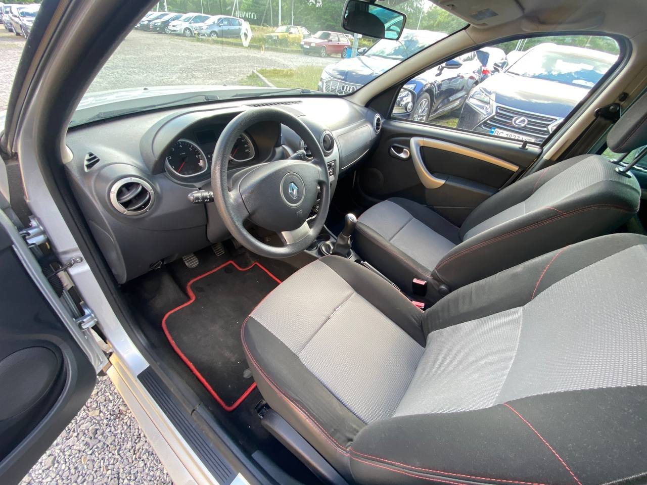 Renault Duster 1.6i 2013 - Зображення 10