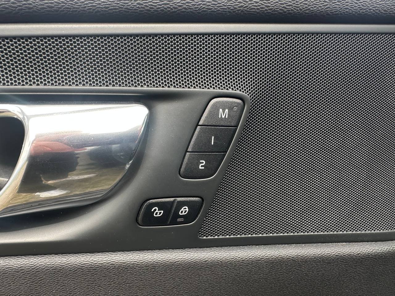 Volvo XC60 2.0d 2019 - Зображення 11