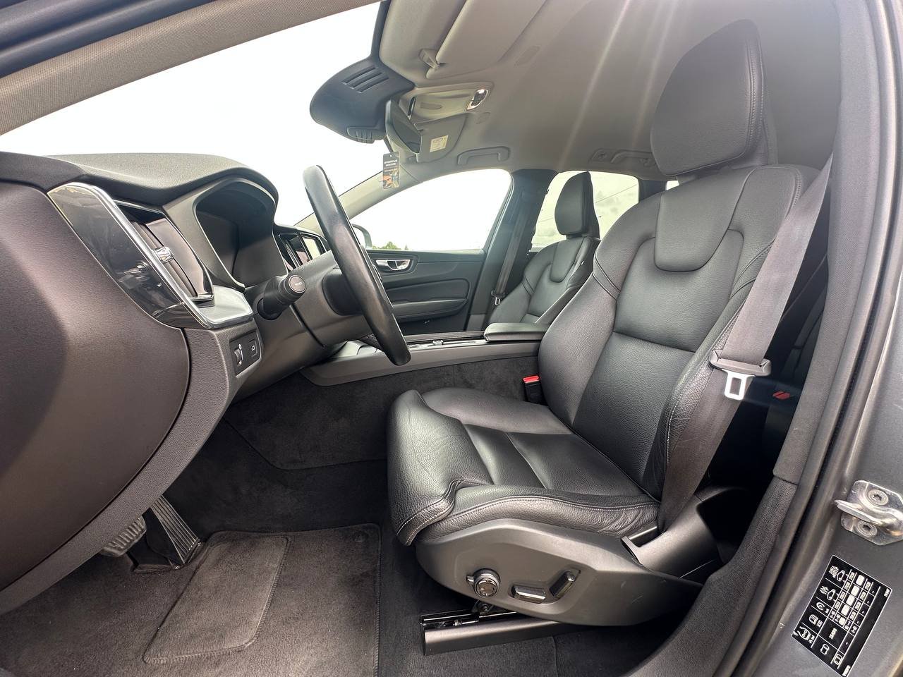 Volvo XC60 2.0d 2019 - Зображення 12