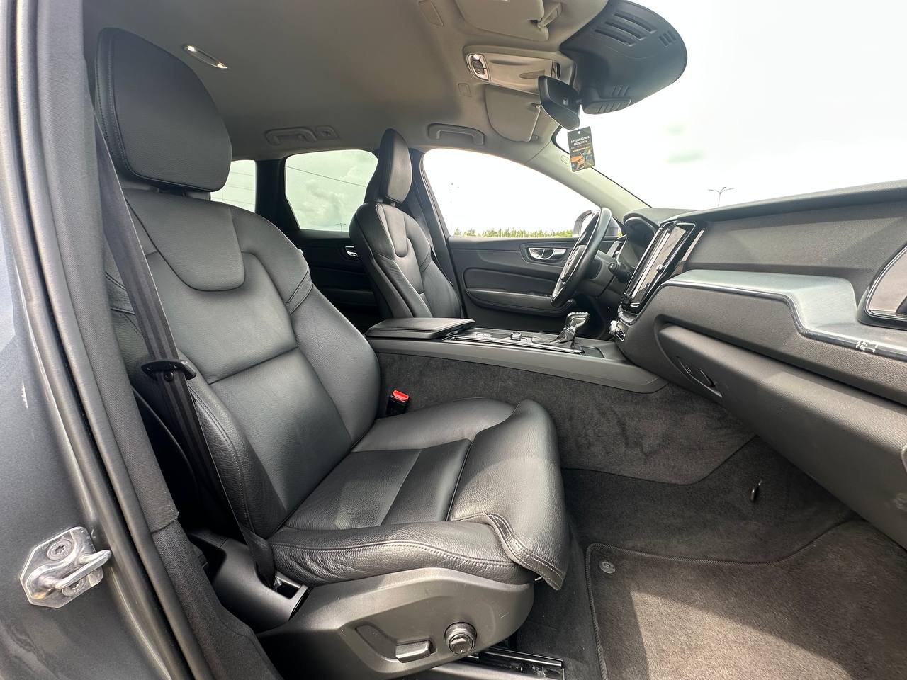Volvo XC60 2.0d 2019 - Зображення 7