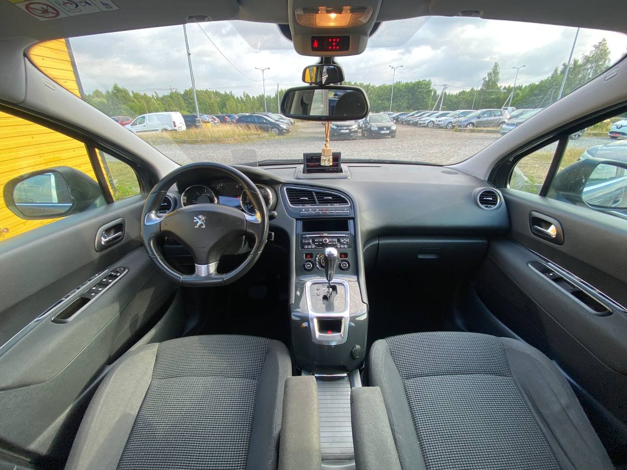 Peugeot 5008 1.6d 2016 - Зображення 10