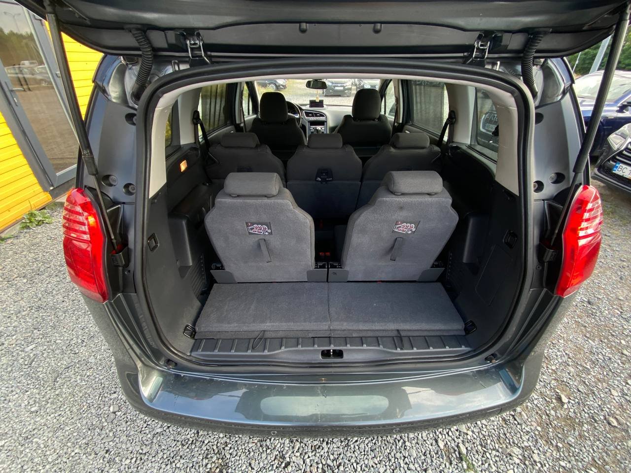 Peugeot 5008 1.6d 2016 - Зображення 23