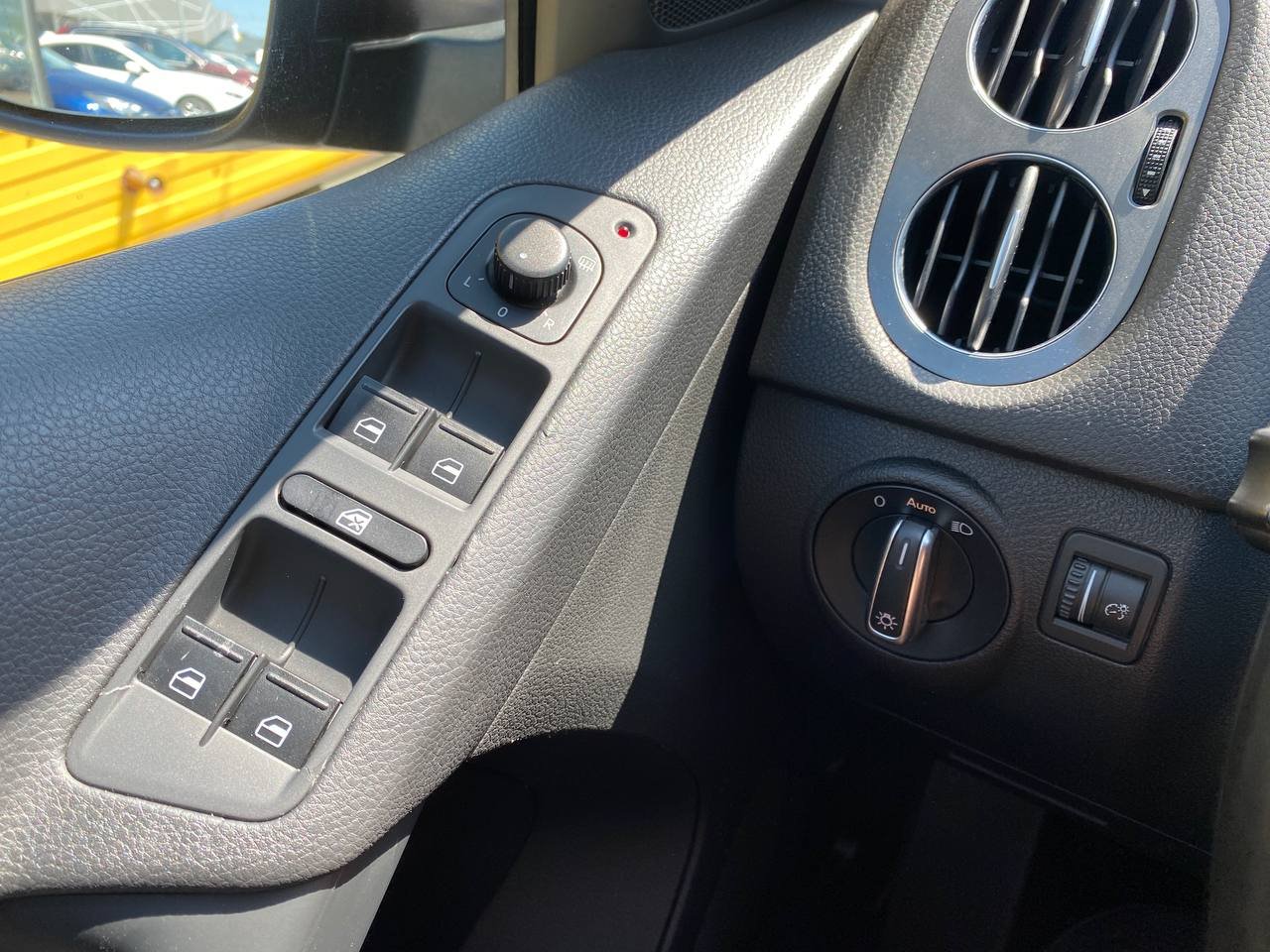 Volkswagen Tiguan 2.0t 2015 - Зображення 8