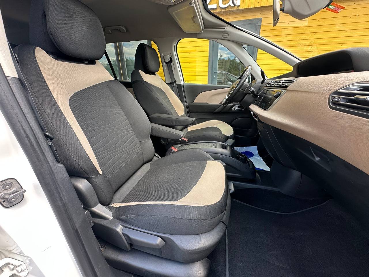 Citroen C4 Grand Picasso 1.6d 2013 - Зображення 17