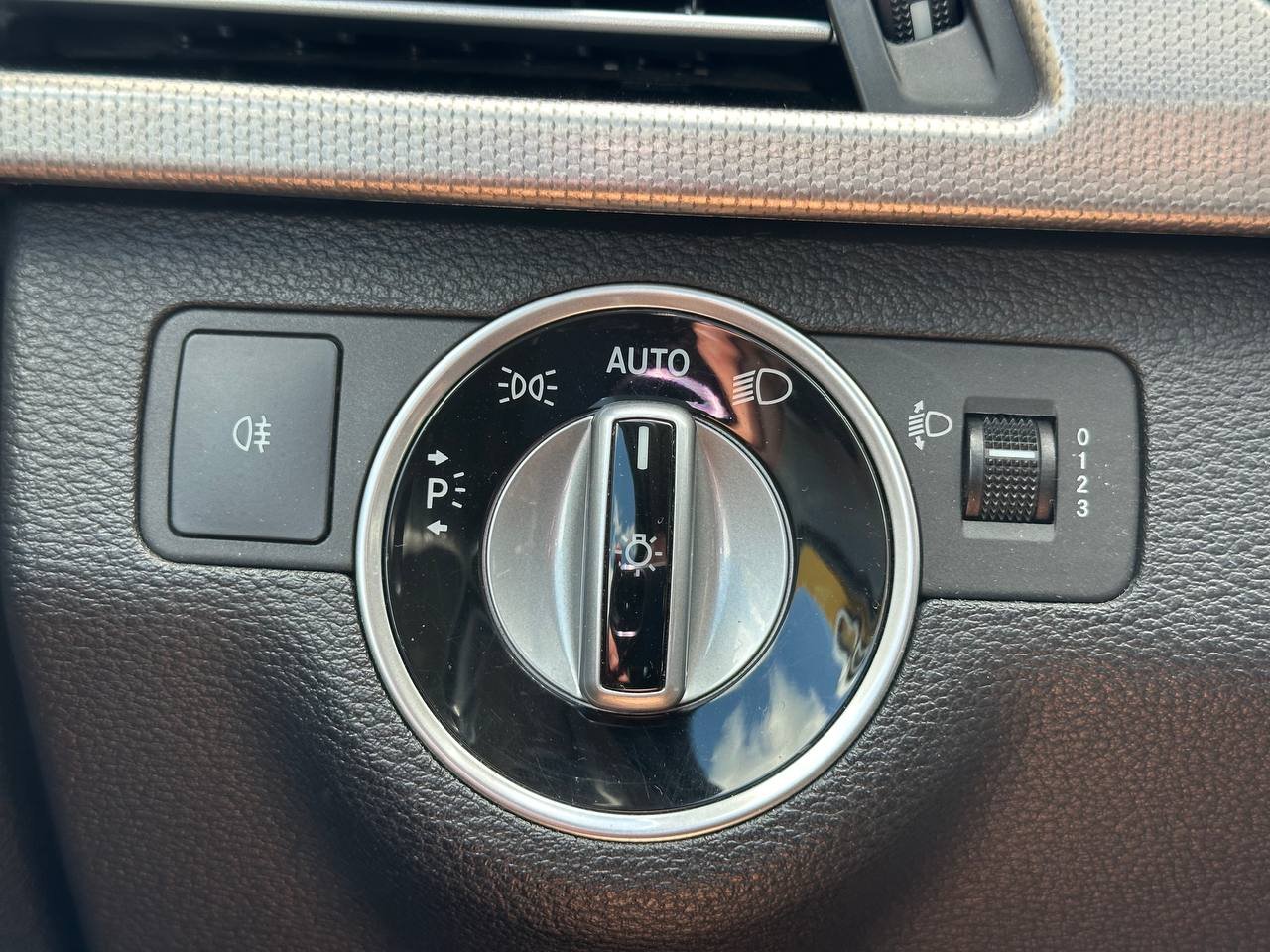 Mercedes-Benz E220 2.2d 2012 - Зображення 7