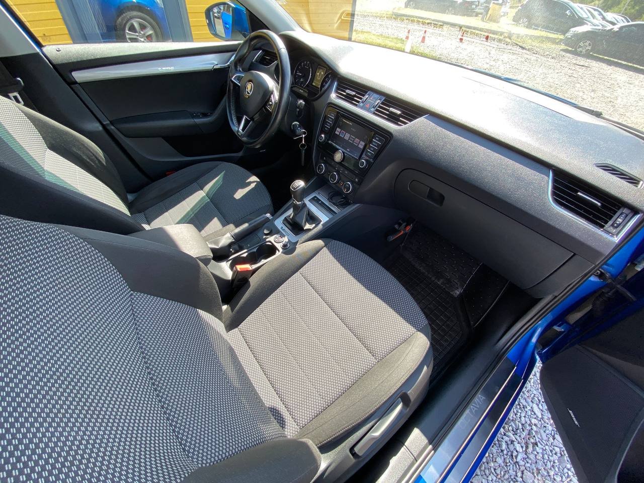 Skoda Octavia 1.6d 2015 - Зображення 19