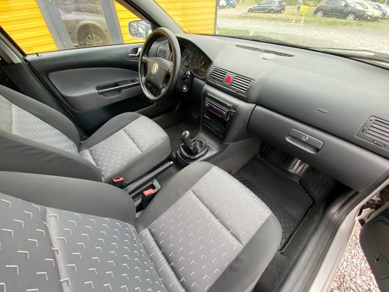 Skoda Octavia Tour 1.6mpi 2006 - Зображення 14
