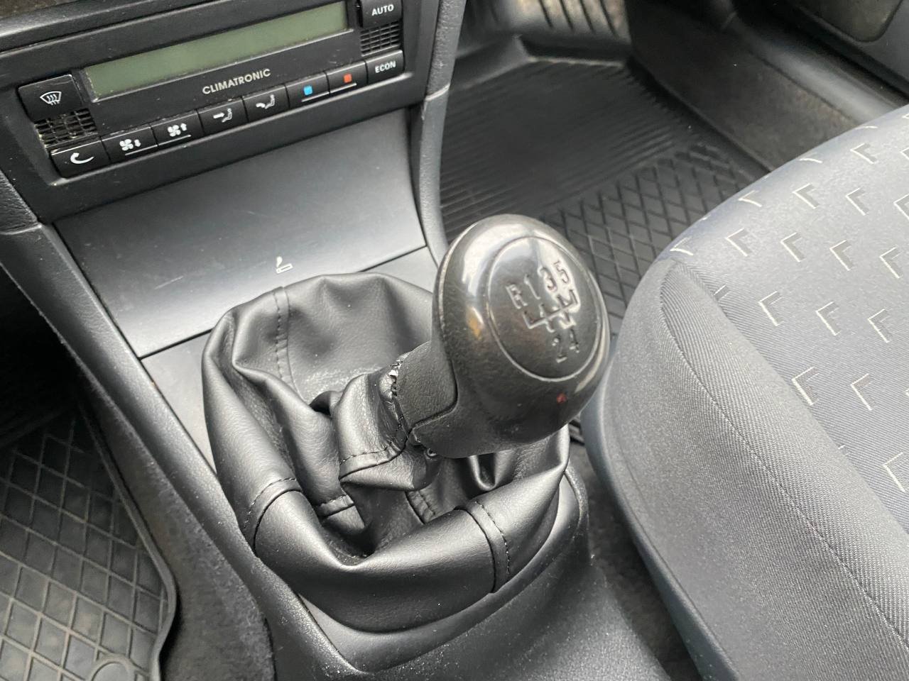 Skoda Octavia Tour 1.6mpi 2006 - Зображення 13