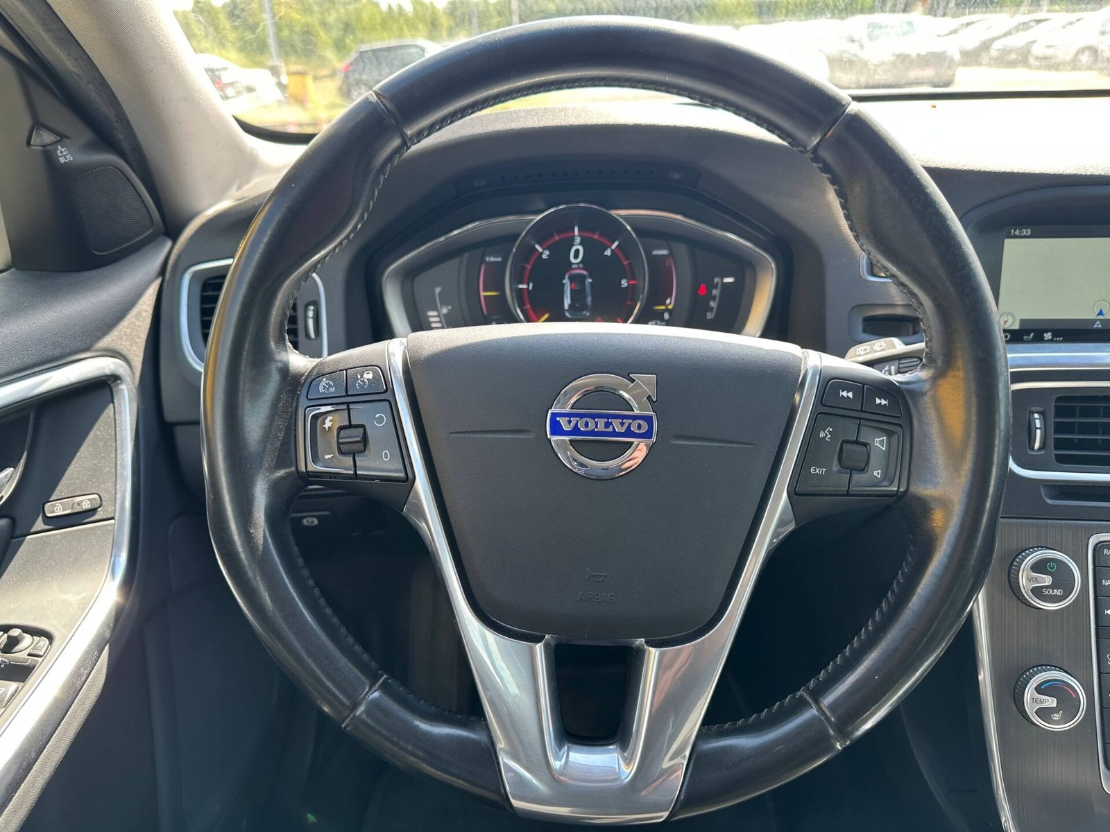 Volvo V60 2.4d Hybrid 2015 - Зображення 9
