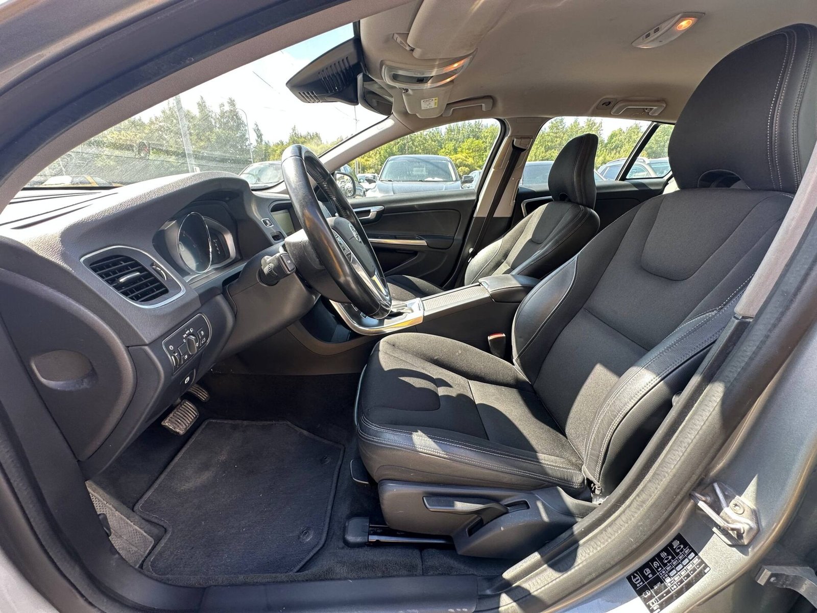 Volvo V60 2.4d Hybrid 2015 - Зображення 13