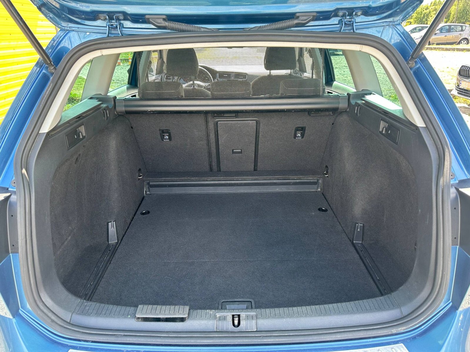 Volkswagen Golf 1.6d 2014 - Зображення 19