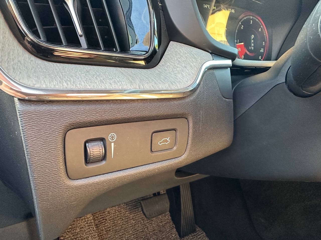 Volvo XC60 2.0d 4x4 2019 - Зображення 11